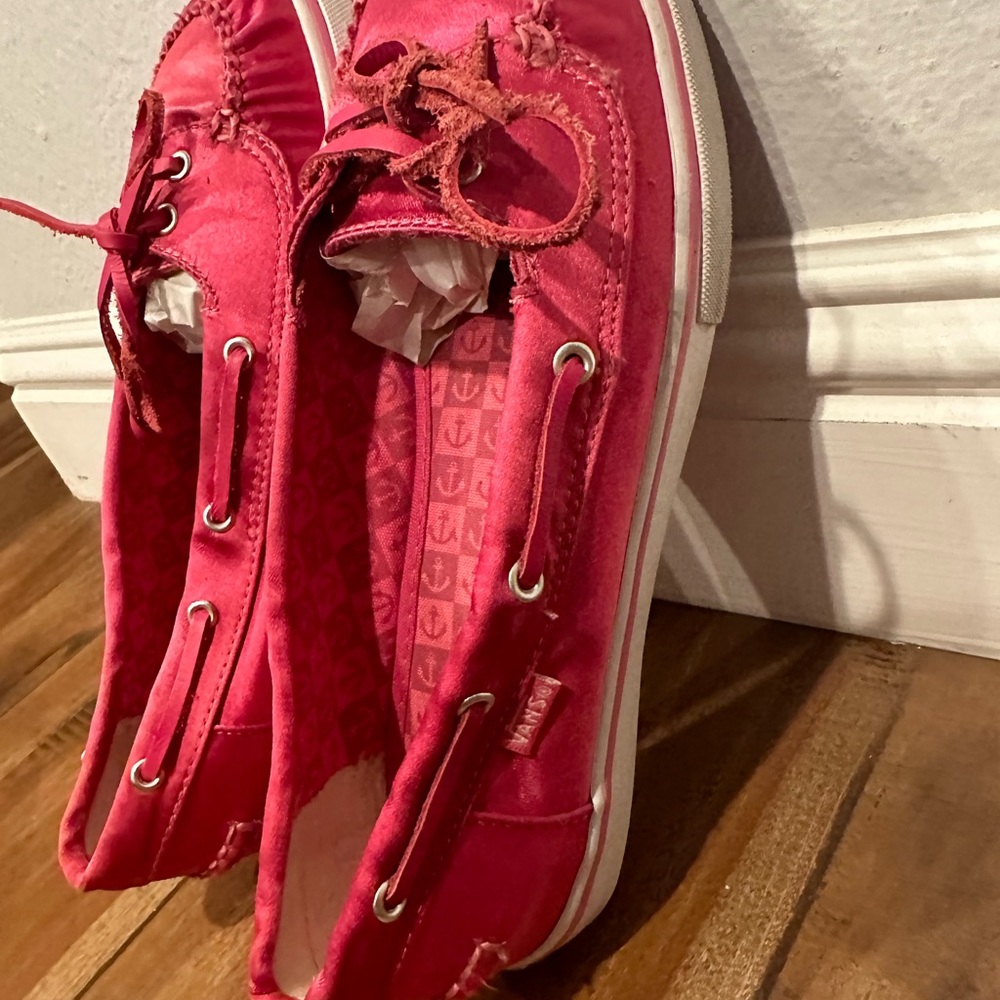 Vans - Picture 3 of 9